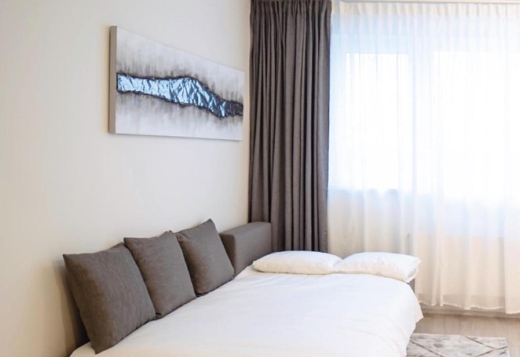 Tran Chien Apartment With Free Private Parking Prag Exterior foto